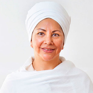 Maestra Yoga Silvia L. Morales - Clínica-SER